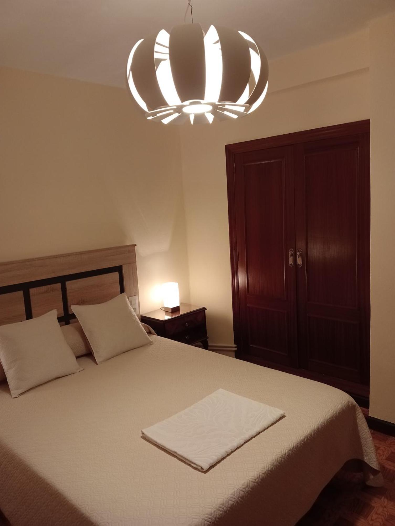 Habitacion Matrimonial Centro Ciudad Oviede Extérieur photo